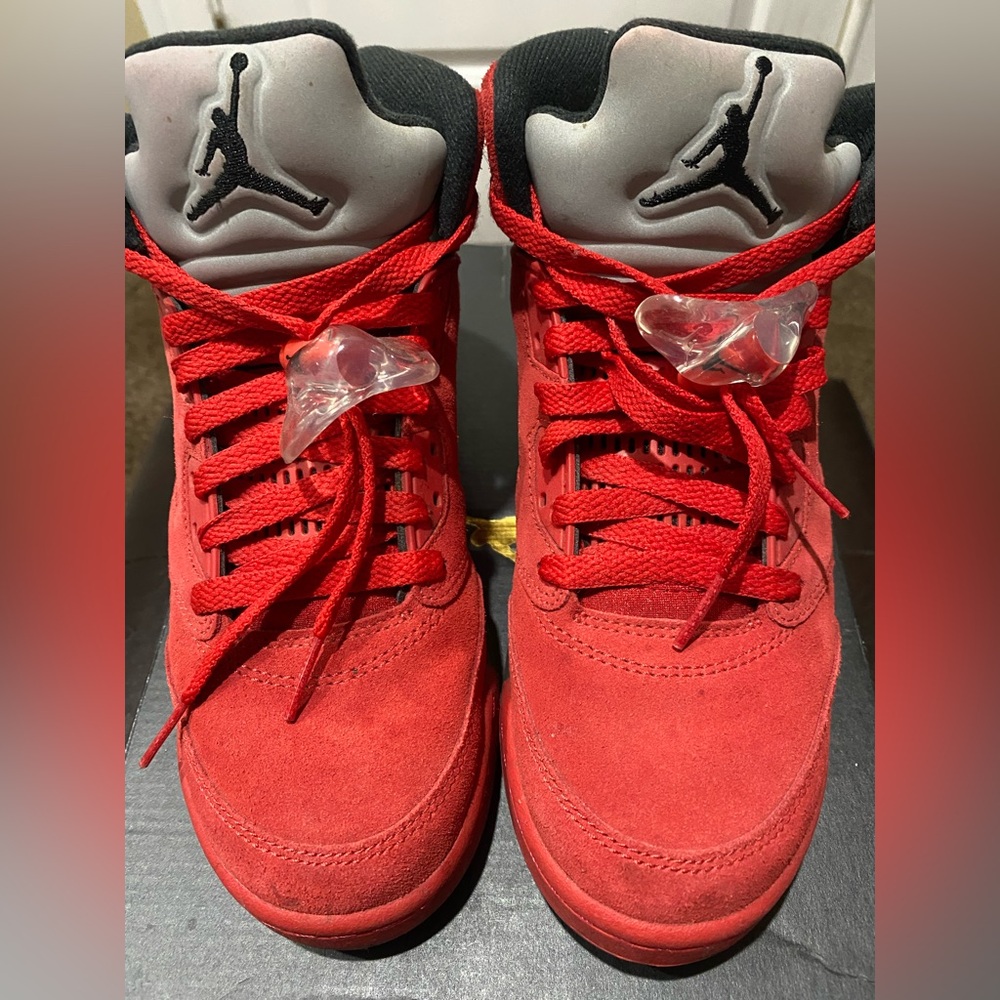 2017 Air Jordan 5 Retro BG 'Red Suede' Size 5.5Y Grade School